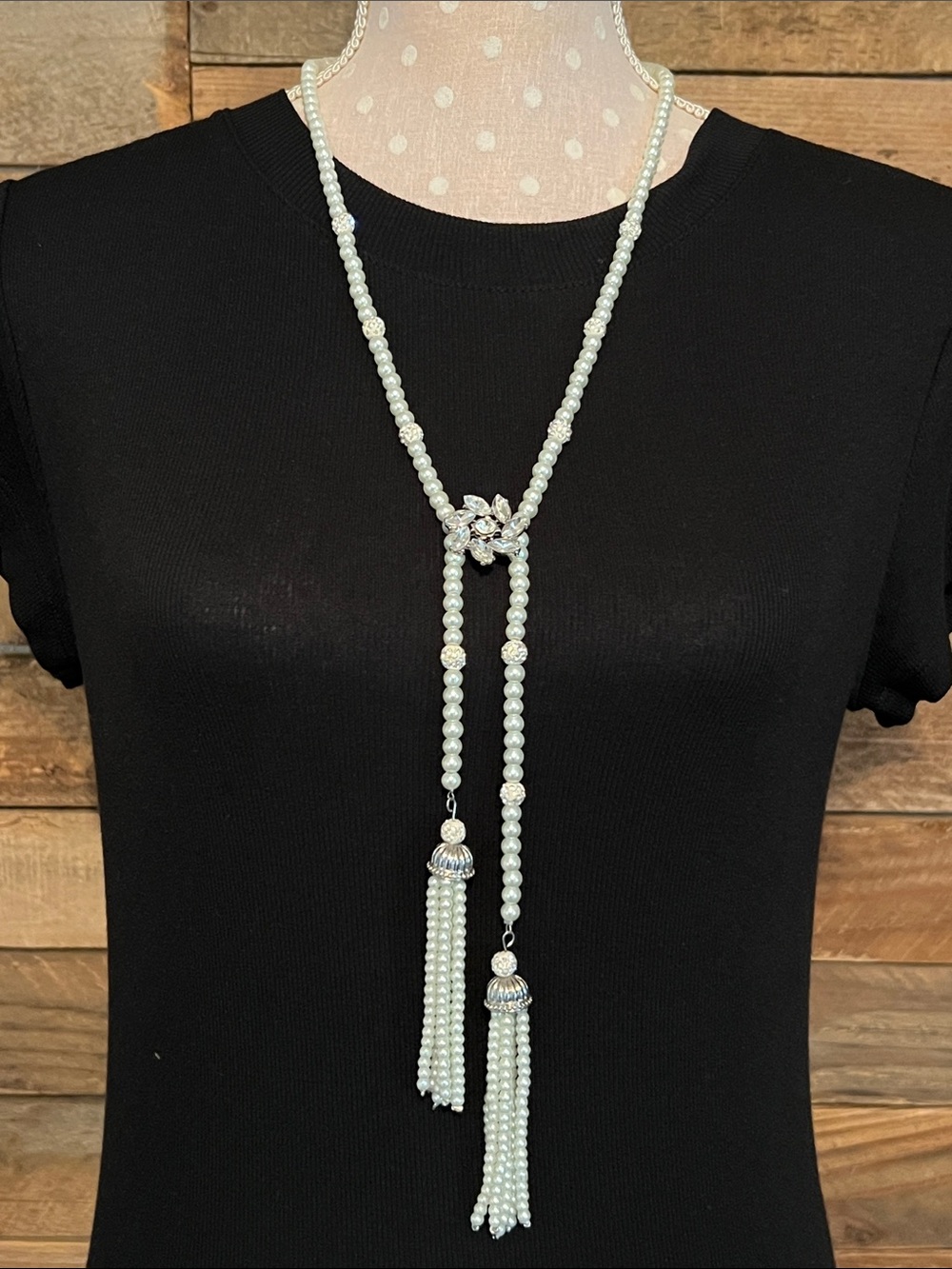 Elegant White Pearl Tassel Lariat Necklace